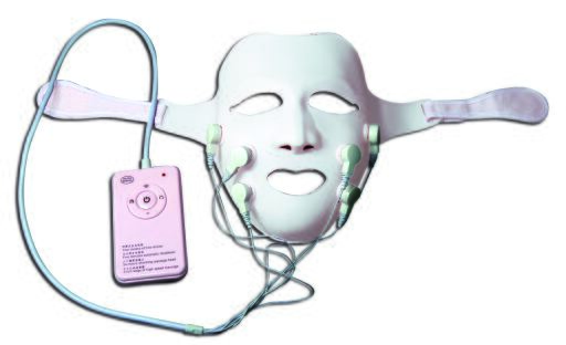 Vibrating mask facial massage